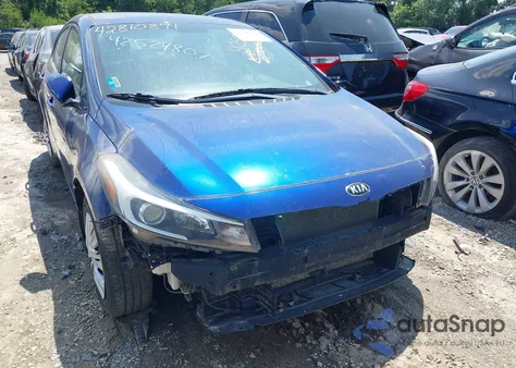 2018 Kia Forte Lx z USA, uszkodzony, nr VIN 3KPFK4A70JE274251